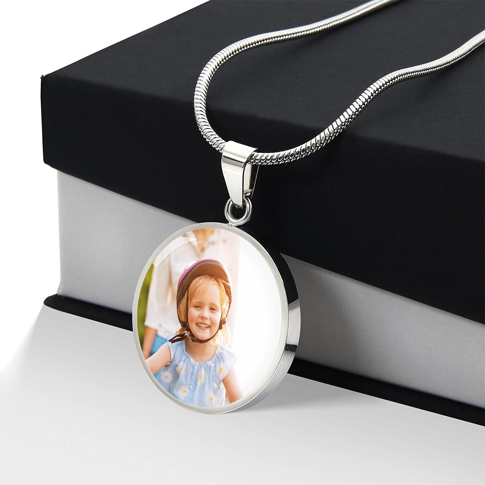 The Keepsake Pendant